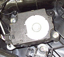 Моторчик заслінки опалювача, печі Nissan Leaf ZE0 / AZE0 (10-17), Note E11 / T1007781T, фото 5