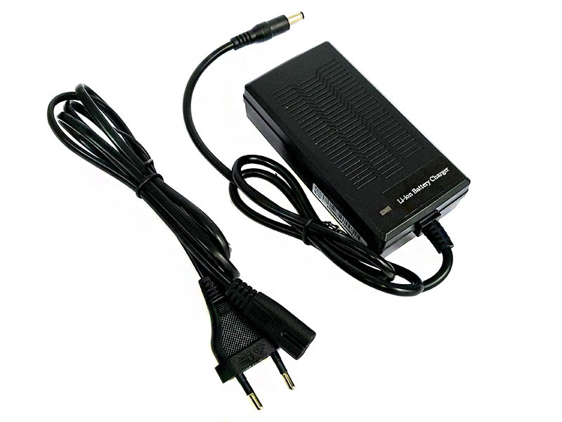 Зарядний пристрій для літієвих акумкуляторів 36 вольтів