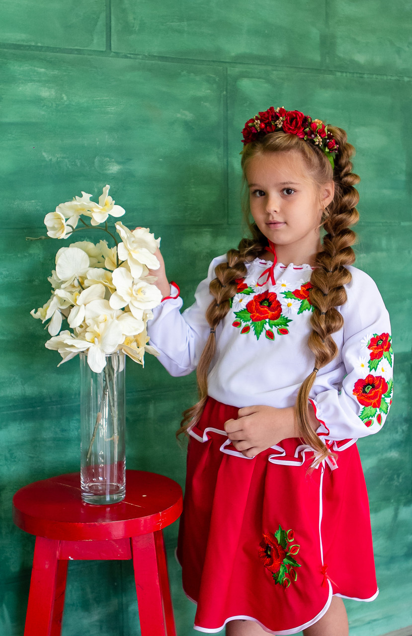 Вишитий костюм для дівчинки Червона Троянда блузка та спідниця