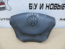 Кришка подушки безпеки на кермі (заглушка) Volkswagen LT (1996-2006) OE:2D0419685