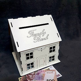 Весільна дерев'яна страта для грошей у формі будиночка " Family bank"