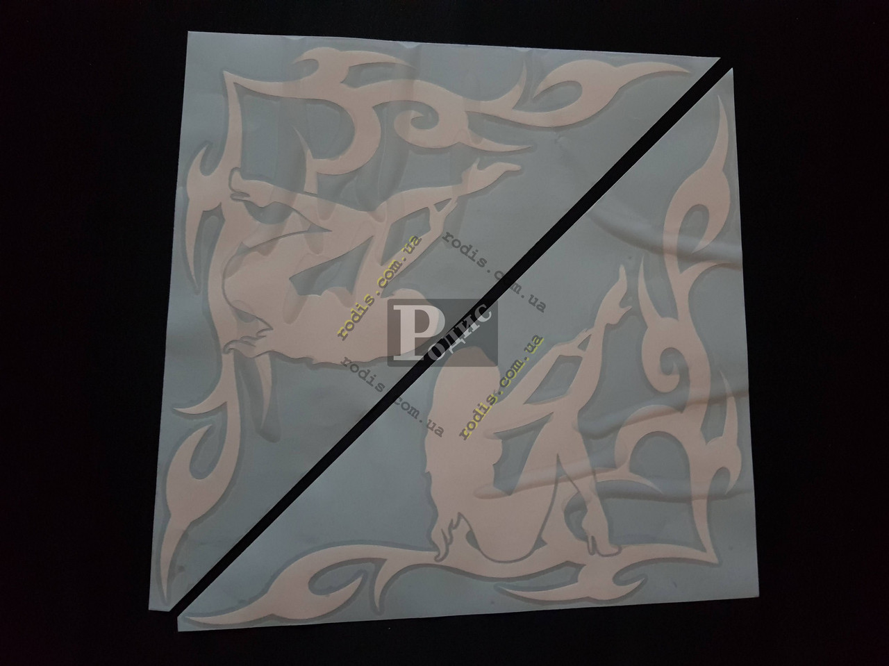 Наклейки на бічні скла (куточки) — Дівчина, білі (h = 285 мм, l = 30 мм)