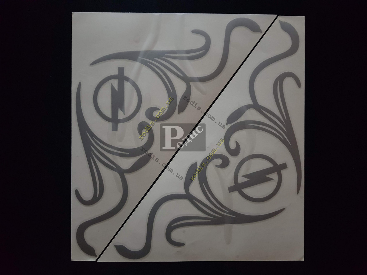 Наклейки на бічні скла (куточки) — Opel, срібло (h=285 мм, l = 330 мм)