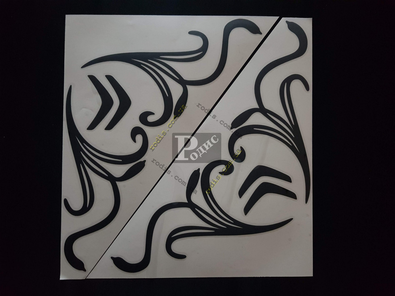 Наклейки на бічні скла (куточки) — Citroen, чорні (h = 285 мм, l = 330 мм)