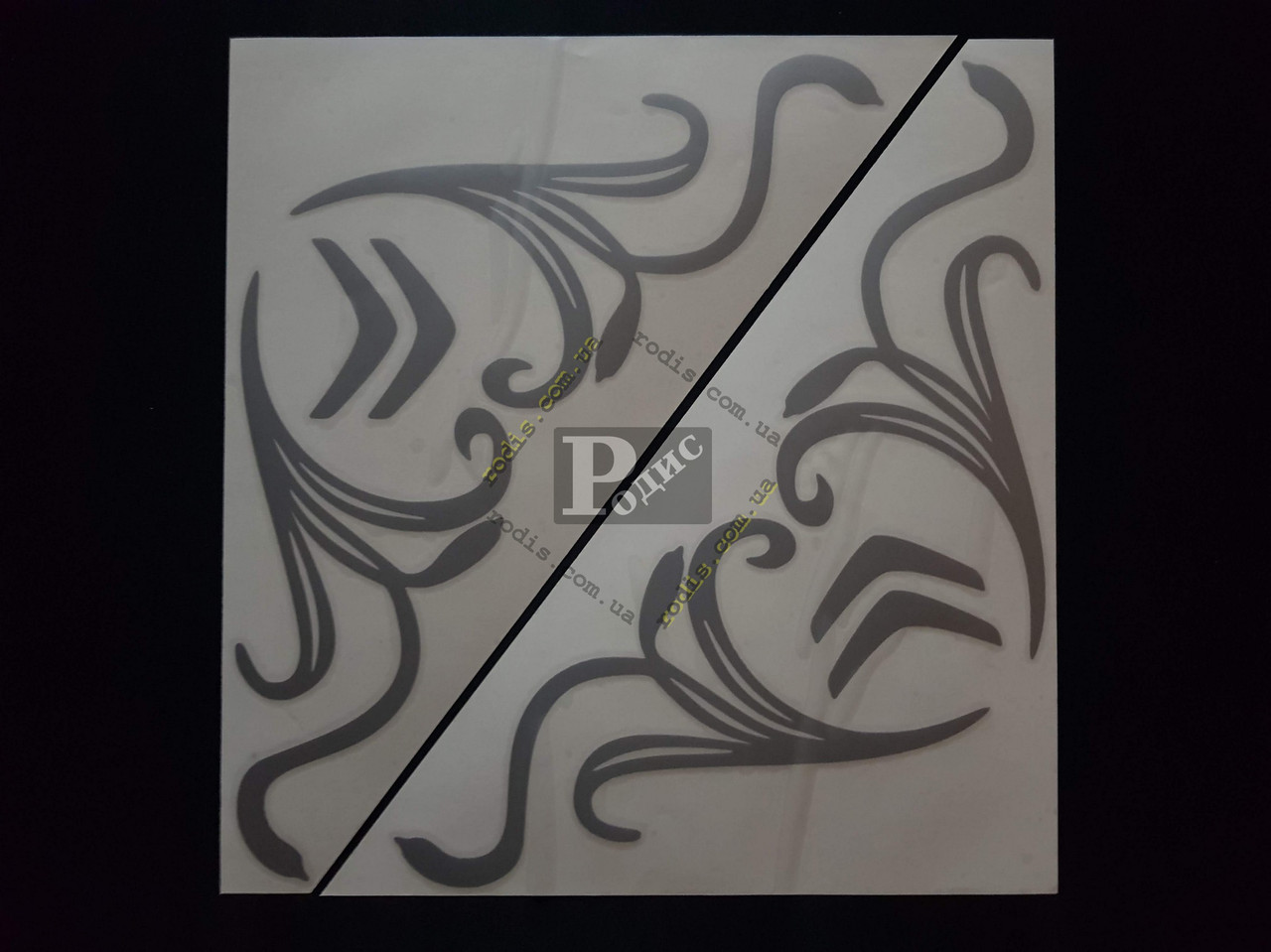 Наклейки на бічні скла (куточки) — Citroen, срібло (h = 285 мм, l = 330 мм)