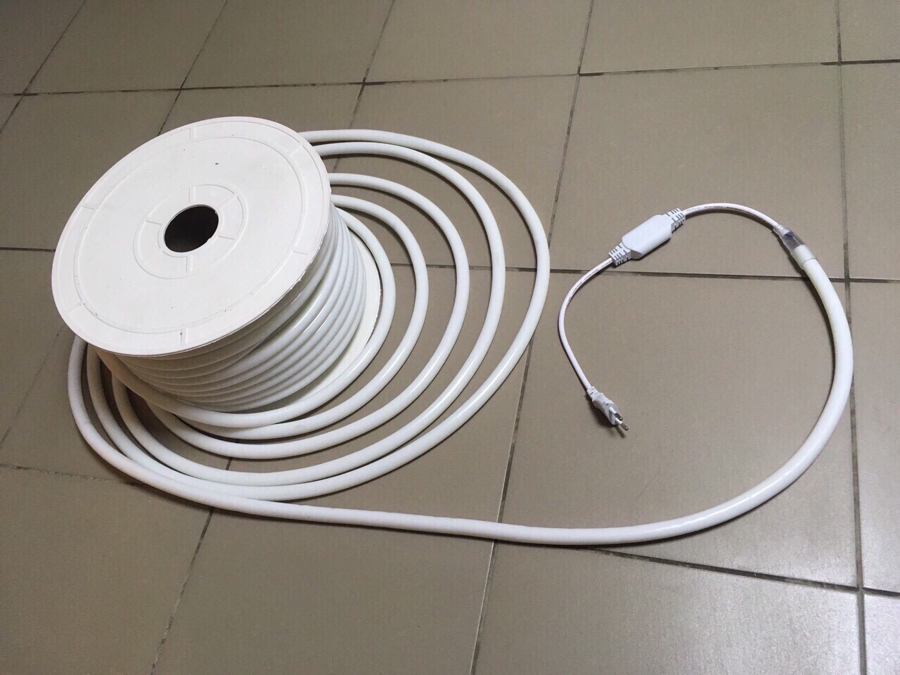 Купить Гибкий Круглый Красный Лед Неон Гибкий ROUND 220V 360° IP67, Led ...