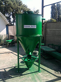 Змішувач кормовий 400кг