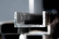 Алюминиевый швеллер ГОСТ АД31 10х15х10х1 длина 6м цена купить швеллера 25х25х25х2, 30х30х30х1,55