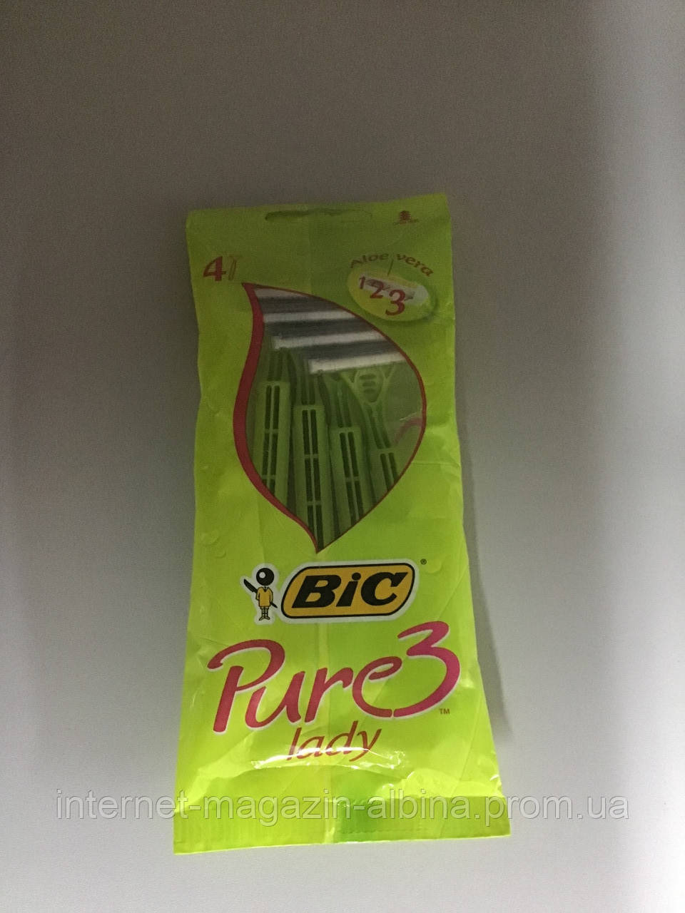 Набір одноразових станків для гоління Bic Pure 3 Lady 4шт. в упаковці