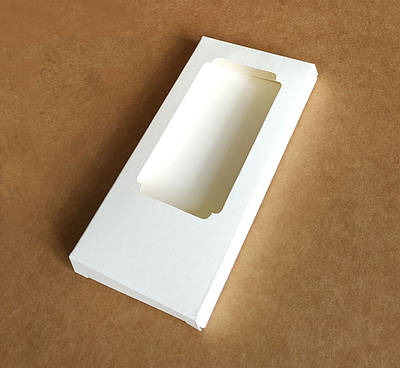Коробка з дизайнерського картону під шоколад, 160х80х16 мм, колір молочний
