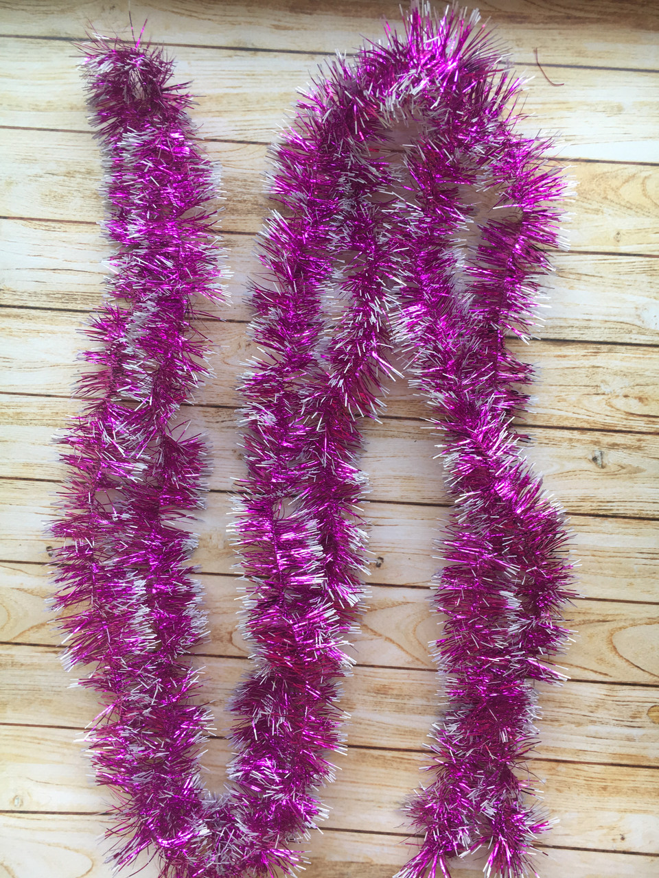 🔥 Топ! 5 см діаметр Гарний дощик для декору Малиновий із білими кінчиками, Довжина 3 метри