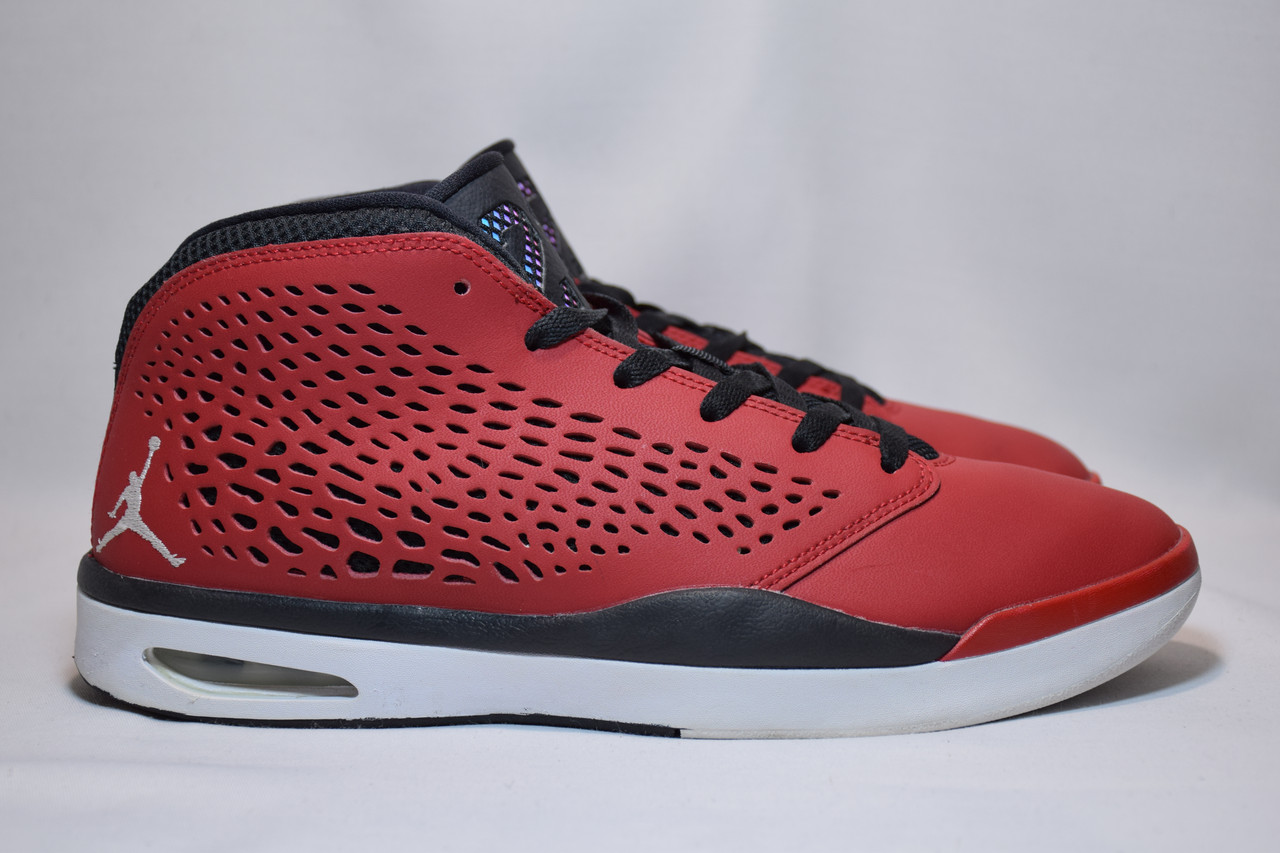 Jordan Flight 2015 . . 42 . 26.5