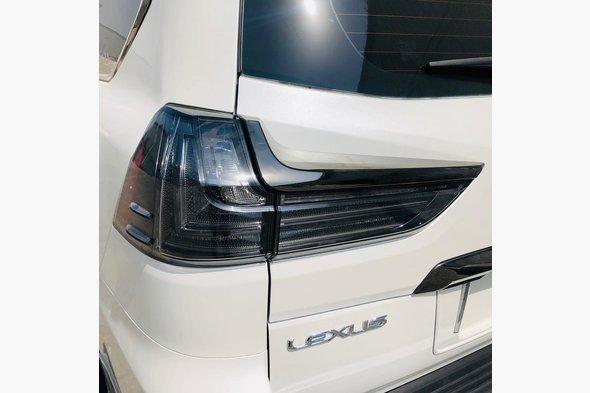 Задня оптика 2016+ (Superior Black, 2 шт.) Lexus LX570 / 450d