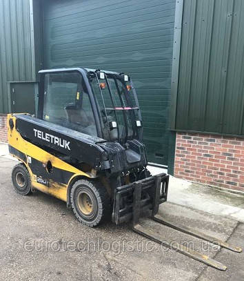 Вилковий навантажувач JCB TLT 25D.