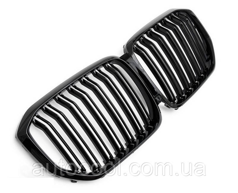 Решітка радіатора ніздрі BMW X5 G05 2019+ г.в. чорний глянець