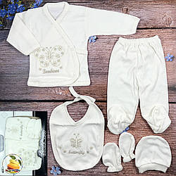 Набір для виписки з пологового будинку, молочного кольору і з вишитою краваткою Зростання: 56 см Розмір: 0 - 3 місяців (9315)