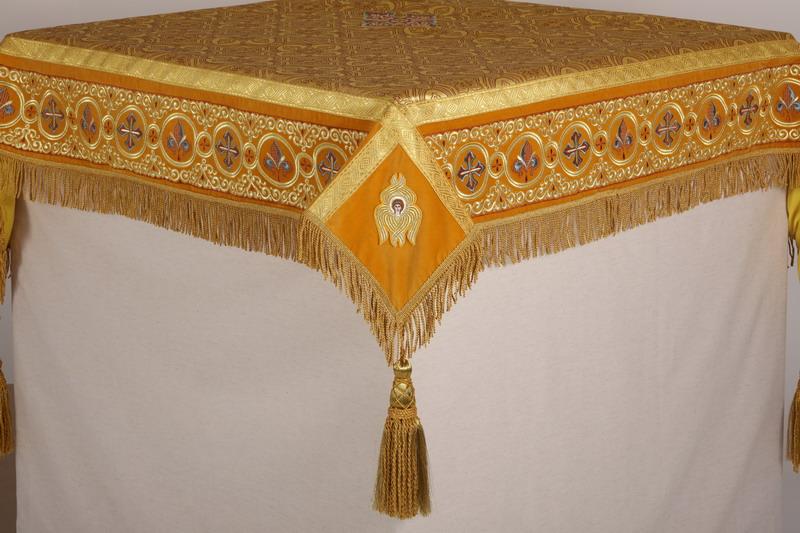 Скатертину на престол або жертовник (золочення)