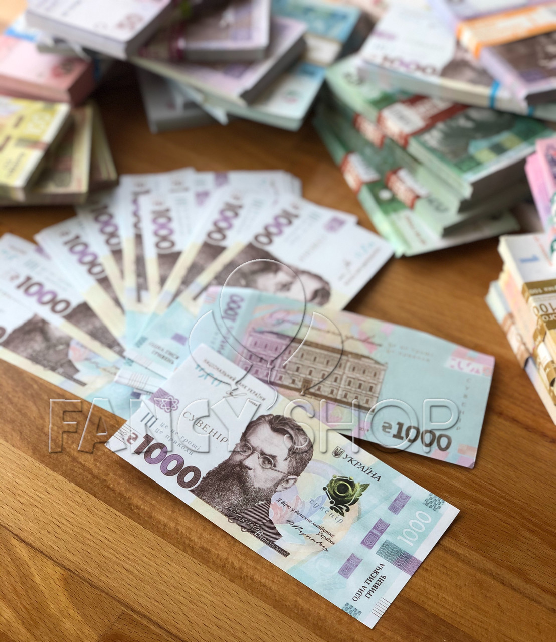 Сувенірні гроші "1000 гривень", Сувенирные деньги "1000 гривен"