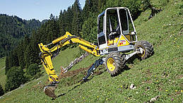 Крокуючий екскаватор Menzi Muck A20