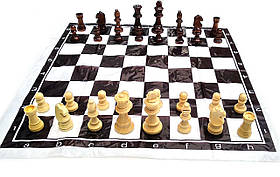 Шахи дорожні в блістері з м'якою дошкою дерев'яні (h фігур 4-8.5 см,d-2.5-3.5 см)