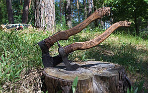 Декоративна сокира «Вовчий Оберіг» з художнім куванням і різьбою по дереву