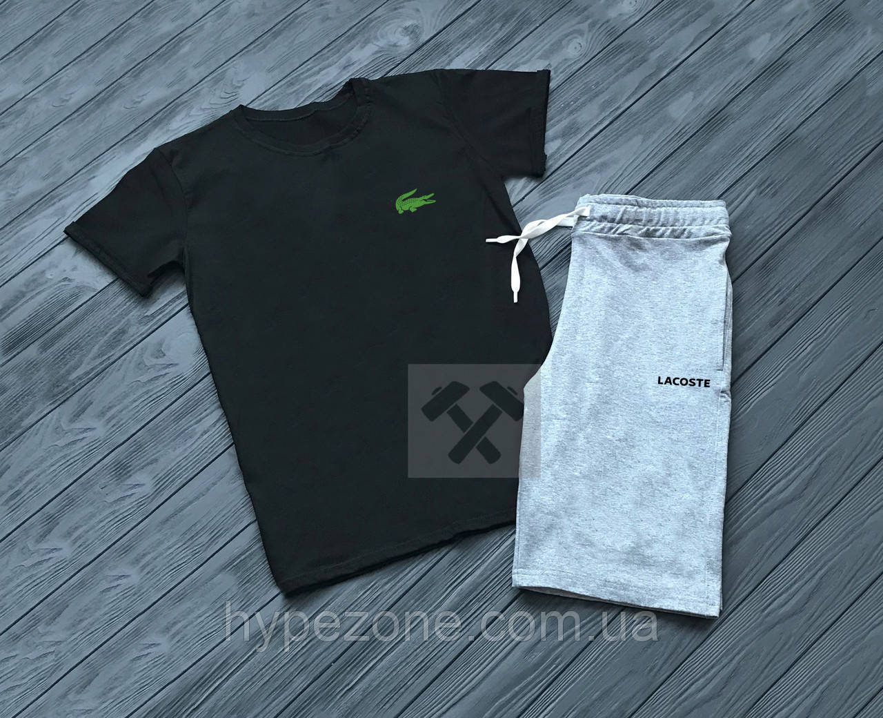 Чоловічий комплект футболка + шорти Lacoste чорного і сірого кольору