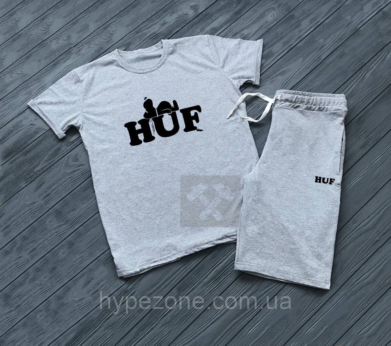 Чоловічий комплект футболка + шорти HUF сірого кольору
