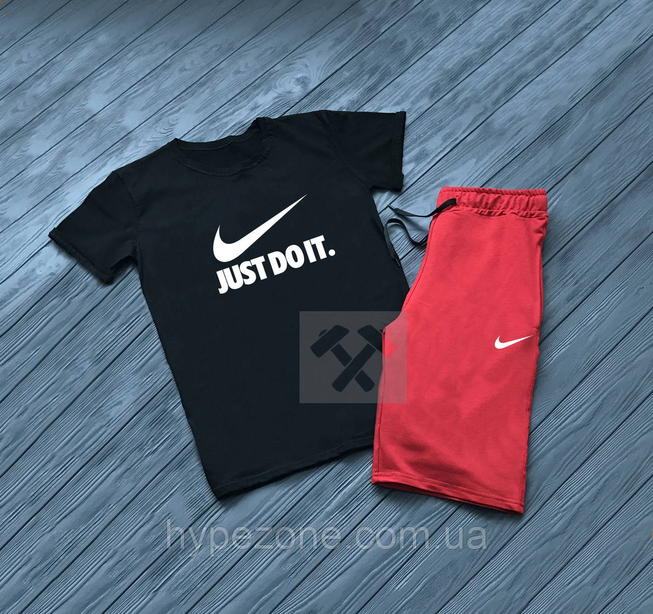 Чоловічий комплект футболка + шорти Nike чорного і червоного кольору