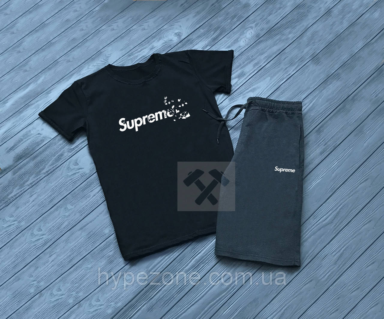 Чоловічий комплект футболка + шорти supreme чорного і сірого кольору