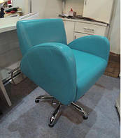 Парикмахерские Кресла парикмахера для клиентов салона красоты Avrora на гидравлике хром , Кресло