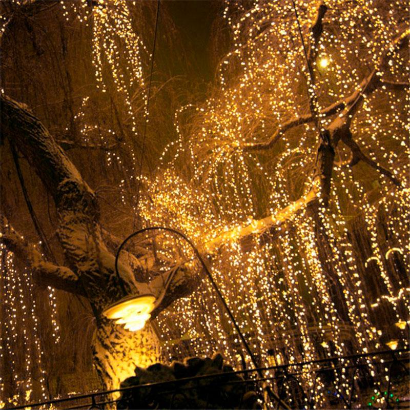 Вулична Гірлянда Кінський Хвіст (Дреди) 700 LED Тепло-Біла, для приміщень і для вулиці: пучок 28 ліній по 2,5 м