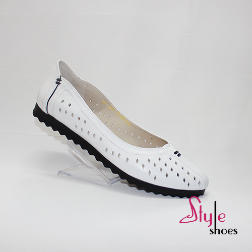 Балетки літні молочного кольору з пефорацією "Style Shoes"