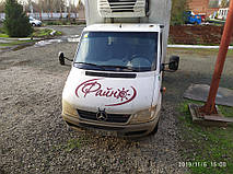 Производство и замена лобового стекла триплекс на грузовике Mercedes Sprinter низкий в Никополе (Украина). 2