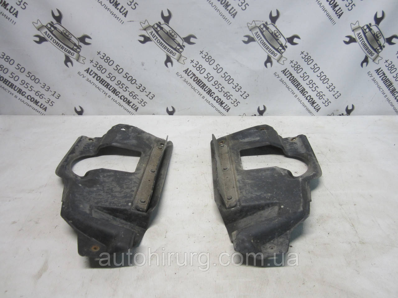 Пильовик переднього бампера Toyota land cruiser 200 (51437-60011 / 53807-60131 / 51474-60010 / 53808-60070)