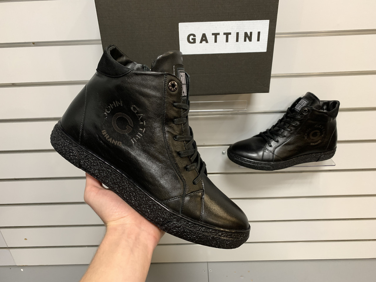 Чоловічі зимові шкіряні черевики Gattini на натуральному хутрі