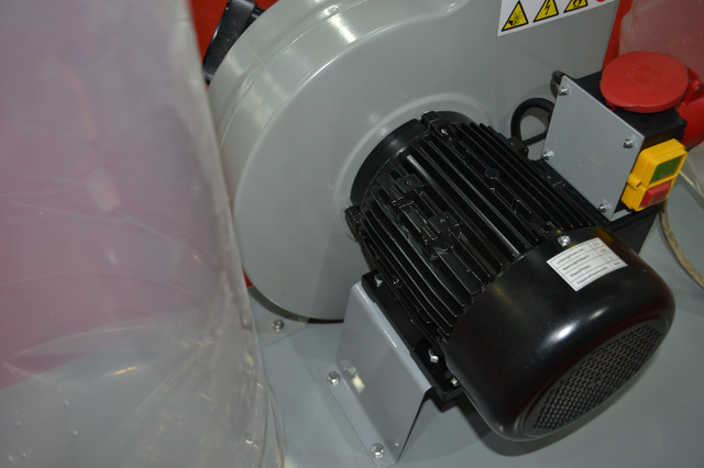 Равлик і двигун Равлик і двигун