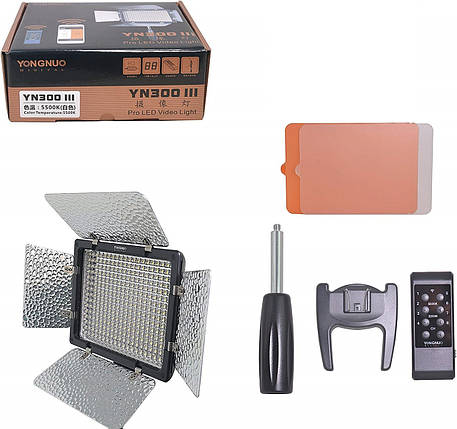 LED-освітлювач Yongnuo YN300 III mono-color 5500K CRI 95+ (постійне відеосвітання), фото 1