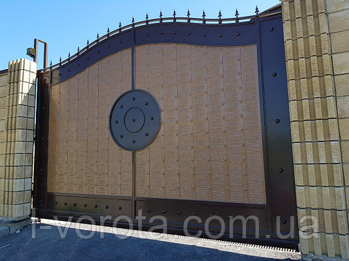 Зсувні металеві ворота з рельєфним декором 4000 × 2500, фото 1