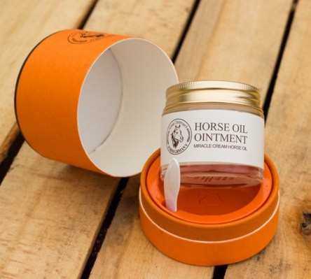 Зволожувальний крем для обличчя з кінською олією BIOAQUA Horse oil Ointment Miracle Cream, 70 грамів