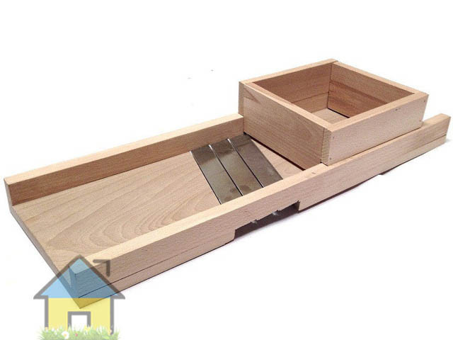 Дерев'яна шатківниця для капусти (3 ножі)