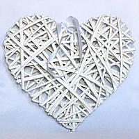 Серце з лози 30 х 27 см біле