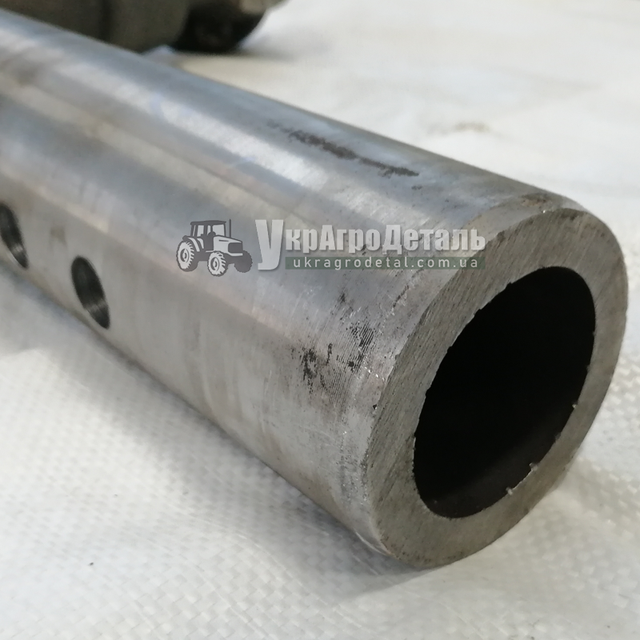 Кулак поворотный ЮМЗ правий 45-3001050 СБ (кованый)