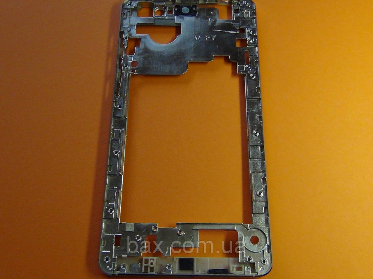 Bravis A552 передня рамка