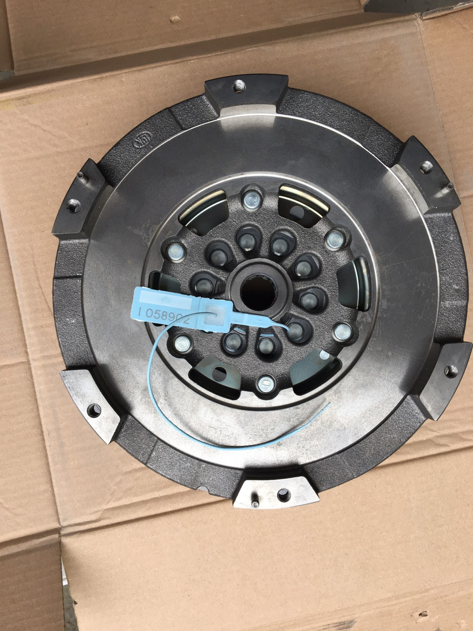 Двухмассовый маховик, демпфер LUK 415034610 AUDI A4/A5 3,0 TDI 08-, фото 1