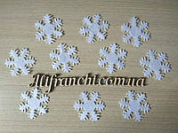 Снежинки из фетра d-3cm
