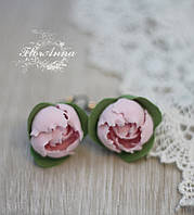 Серьги с цветами из полимерной глины "Розовые пионы с листиками"