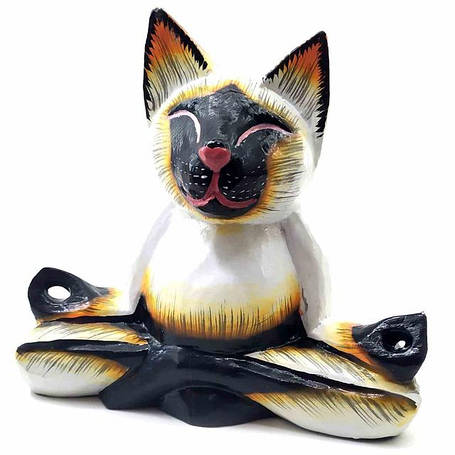 Статуетки з дерева, ручна робота.