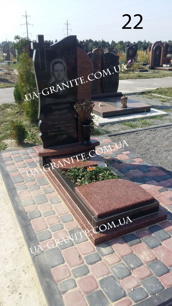 Комбинированный памятник на кладбище "Хранилище воспоминаний" 1600*700 - фото 1 - id-p1032760131
