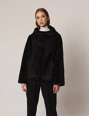 Чорна курточка з екохутра WOOLBOOK