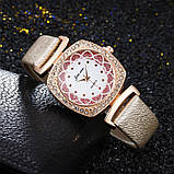 Жіночі годинники Hear Stars золотисті 119-3, фото 2